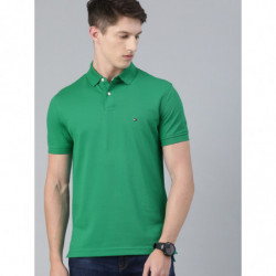 Men Green Solid Polo Collar...